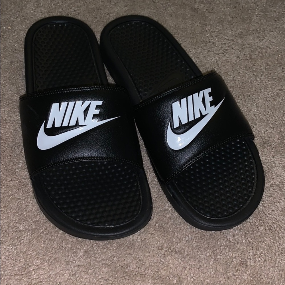 Nike slides